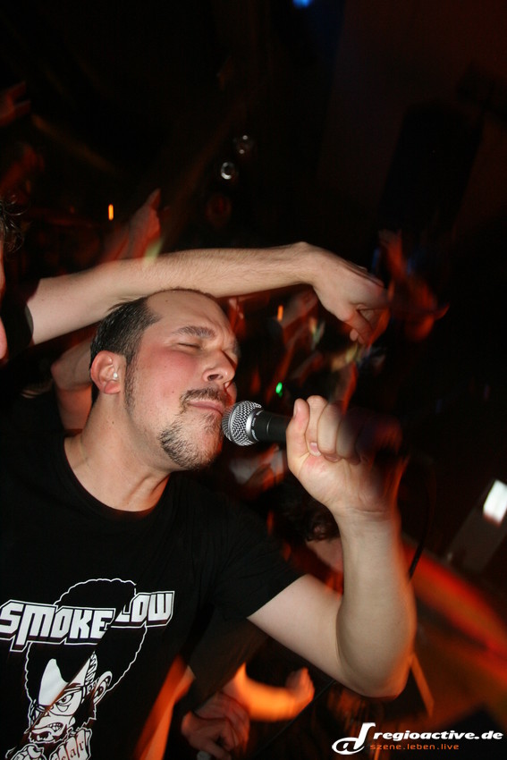 Smoke Blow (live in Karlsruhe, 2012)